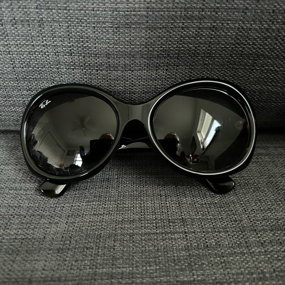 NEW RAY-BAN SUNGLASSES EYEWEAR ACCESSORY